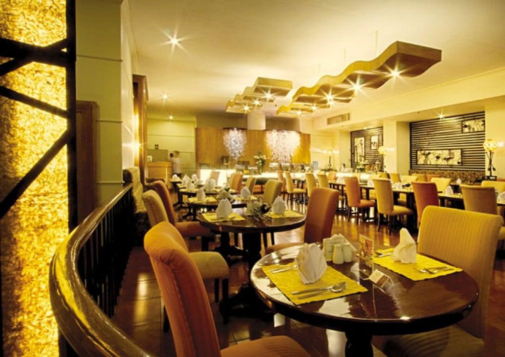 The Bellavista Hotel Мактан Екстер'єр фото